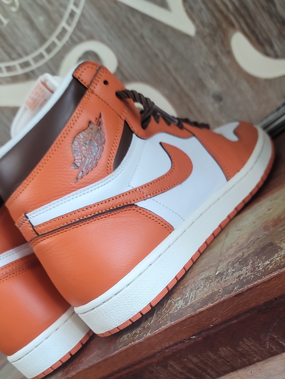 Nike Air Jordan 1 Retro High OG 'Starfish' Mens 10 (Good/Like New) - Picture 11 of 16